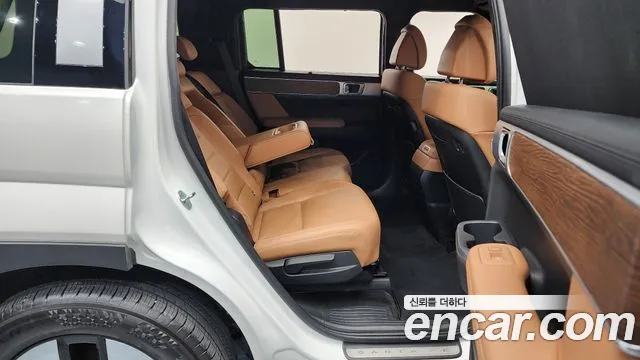 Hyundai Santa Fe 2024 thumb 11