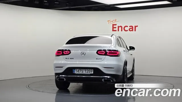 Mercedes-Benz GLC 2023 thumb 4
