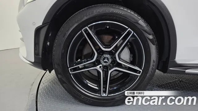 Mercedes-Benz GLC 2023 thumb 5