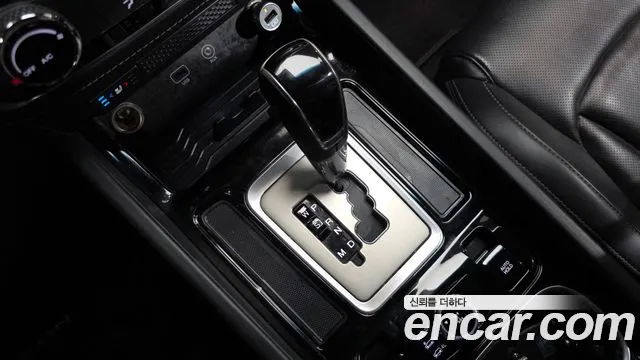 KG_Mobility_Ssangyong Rexton 2017 thumb 9