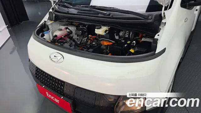 Hyundai Staria 2024 thumb 6