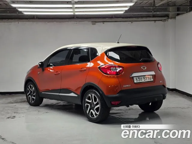 Renault-KoreaSamsung Captur 2014 thumb 2