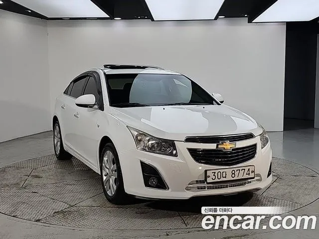 ChevroletGMDaewoo Cruze 2012 thumb 2