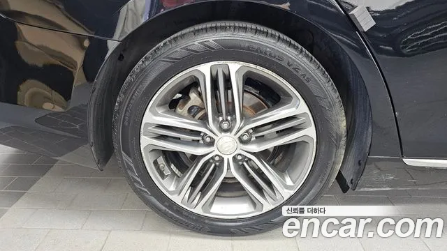 Hyundai Grandeur 2016 thumb 5