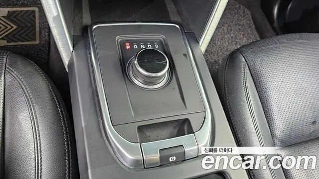 Land Rover Discovery Sport 2019 thumb 9