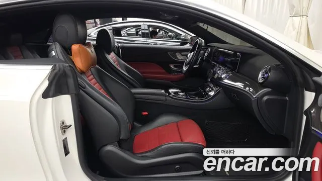 Mercedes-Benz E-Класс 2017 thumb 11