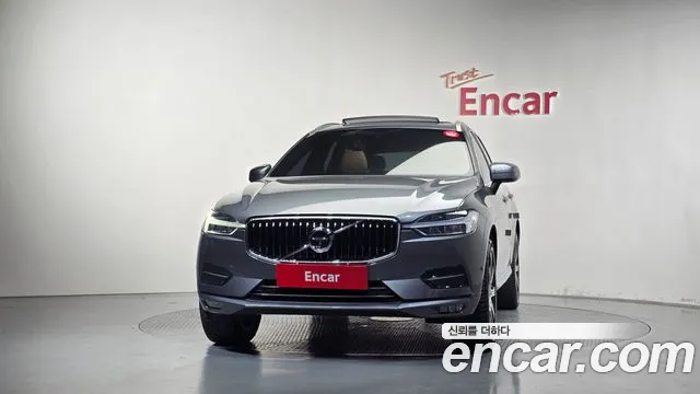 Volvo XC60 2020 thumb 3