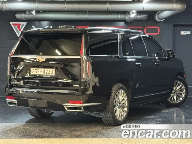Cadillac Escalade 2021 thumb 2