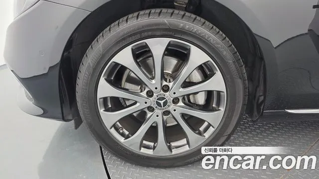 Mercedes-Benz E-Класс 2019 thumb 5