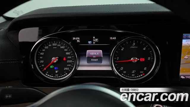 Mercedes-Benz E-Класс 2019 thumb 8