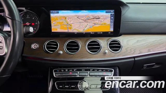 Mercedes-Benz E-Класс 2019 thumb 12