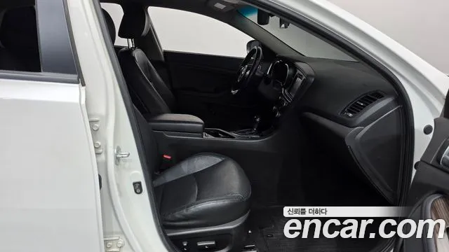 Kia K5 2015 thumb 11
