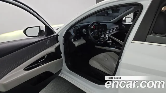 Hyundai Avante 2023 thumb 9