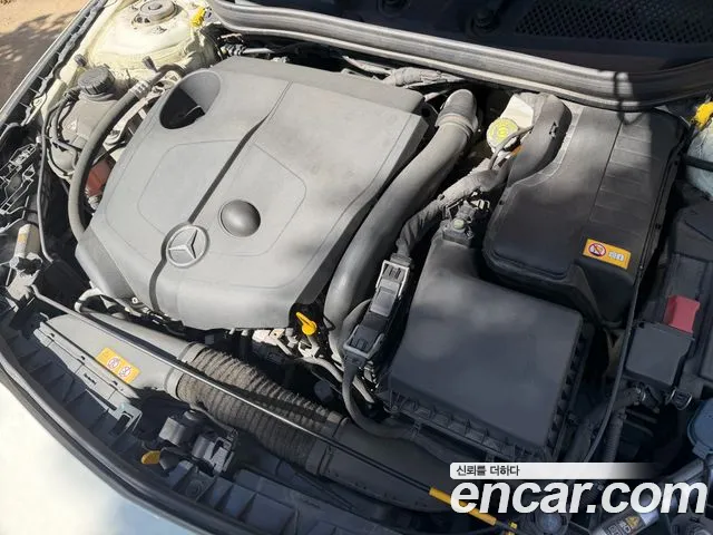 Mercedes-Benz CLA 2015 thumb 6
