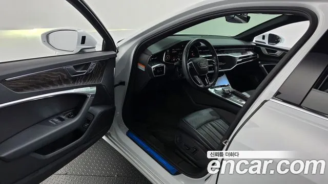 Audi A6 2021 thumb 10