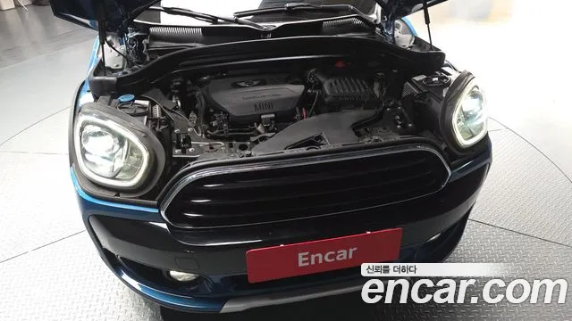 MINI Countryman 2018 thumb 6