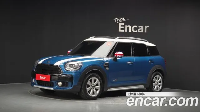 MINI Countryman 2018 thumb 11