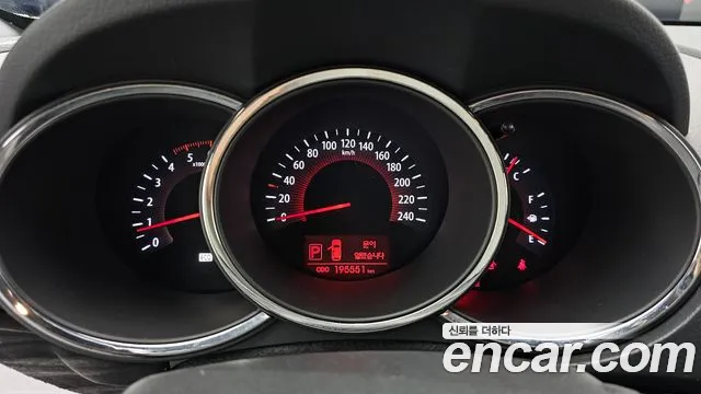 Kia Sorento 2009 thumb 8
