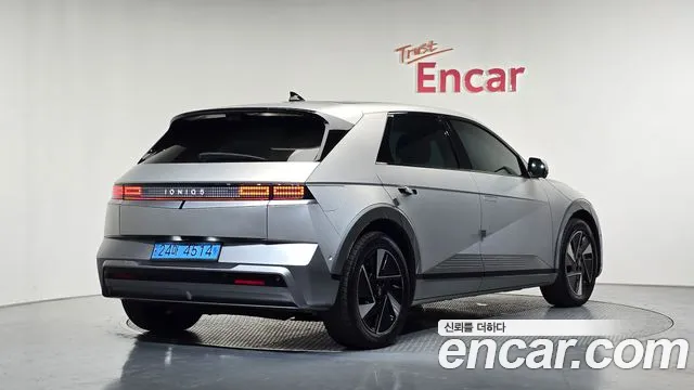 Hyundai IONIQ 5 2024 thumb 2