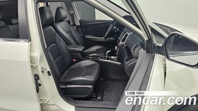 KG_Mobility_Ssangyong TIBOLI 2016 thumb 10