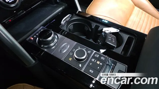 Land Rover Discovery 2018 thumb 9