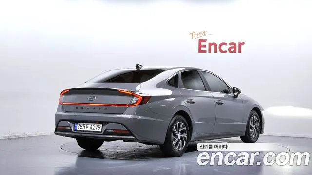 Hyundai Sonata 2022 thumb 2