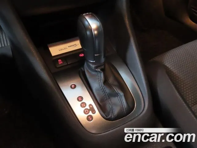 Volkswagen Golf Sportsvan 2013 thumb 6