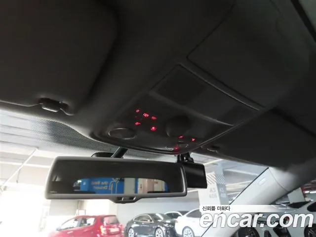 Volkswagen Golf Sportsvan 2013 thumb 10