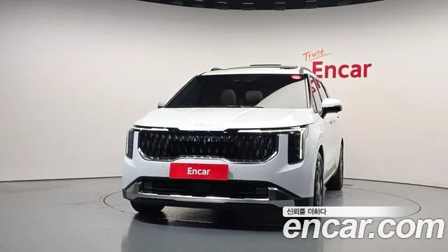 Kia Carnival 2024 thumb 3