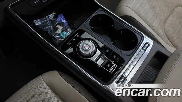 Kia Carnival 2024 thumb 9
