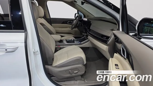 Kia Carnival 2024 thumb 11