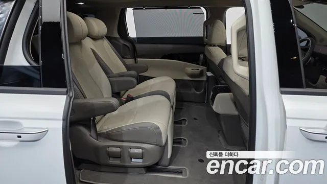 Kia Carnival 2024 thumb 12