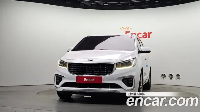 Kia Carnival 2019 thumb 3