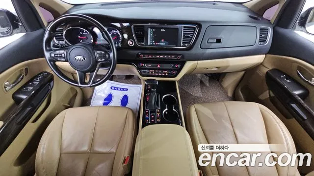 Kia Carnival 2019 thumb 7