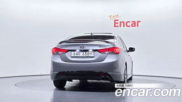 Hyundai Avante 2010 thumb 4