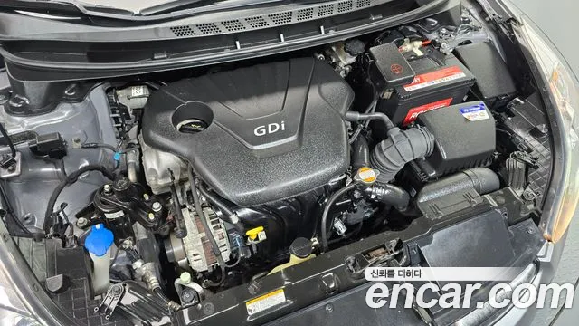 Hyundai Avante 2010 thumb 6