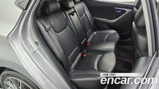 Hyundai Avante 2010 thumb 11