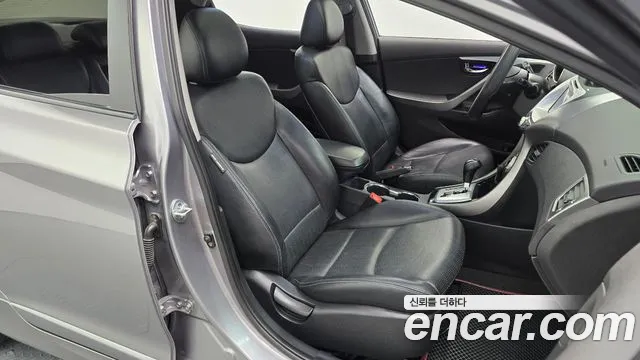 Hyundai Avante 2010 thumb 12