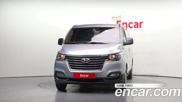 Hyundai Starex 2018 thumb 3