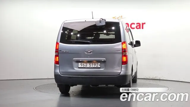 Hyundai Starex 2018 thumb 4
