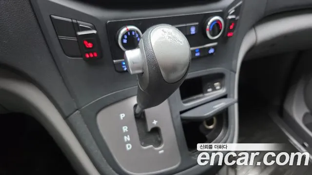 Hyundai Starex 2018 thumb 9