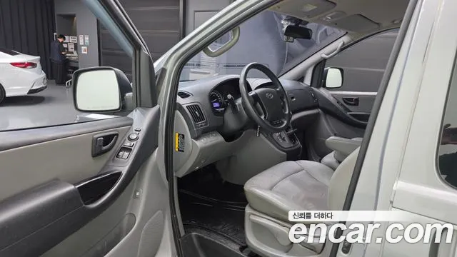 Hyundai Starex 2018 thumb 10