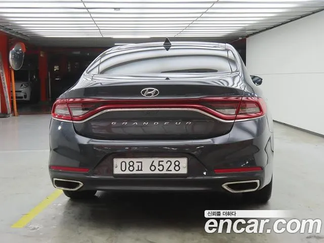 Hyundai Grandeur 2017 thumb 4