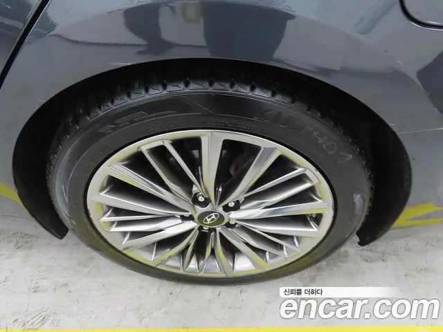 Hyundai Grandeur 2017 thumb 5