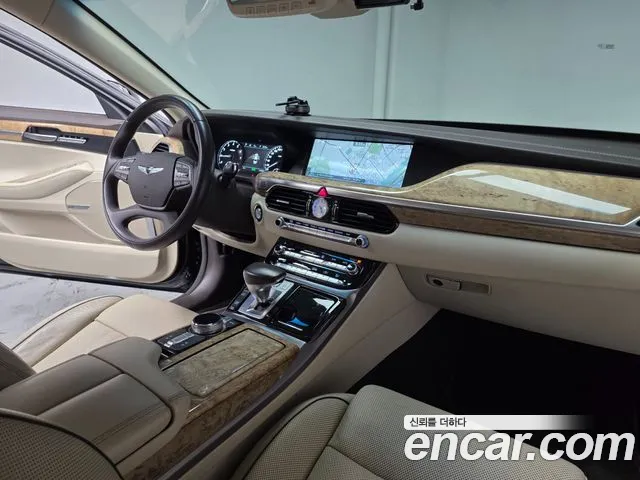 Genesis G90 2016 thumb 6