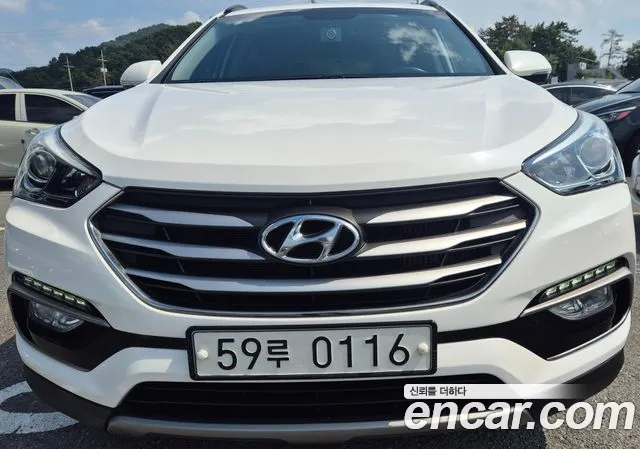 Hyundai Santa Fe 2016 thumb 3
