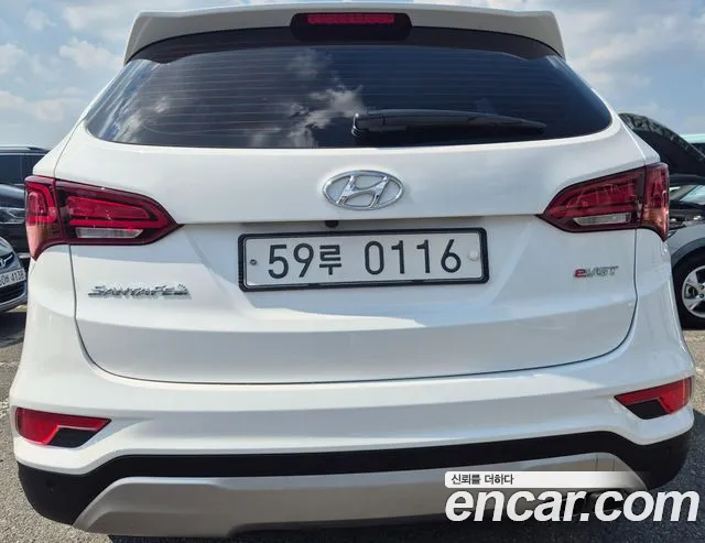 Hyundai Santa Fe 2016 thumb 4