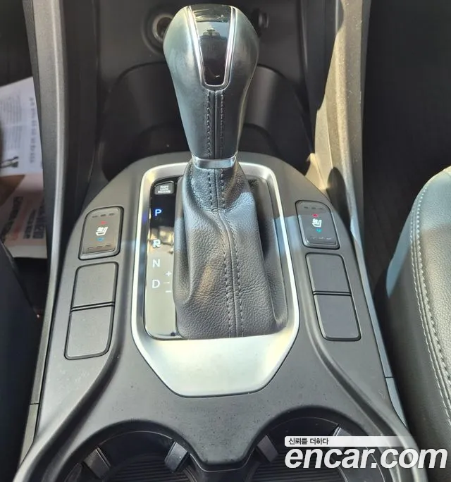 Hyundai Santa Fe 2016 thumb 9