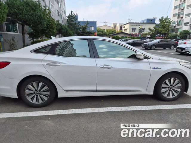 Hyundai Grandeur 2014 thumb 2