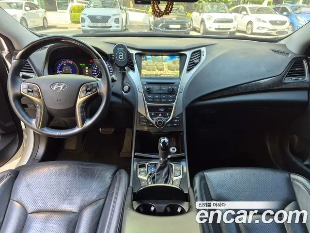 Hyundai Grandeur 2014 thumb 10